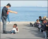  ??  ?? STOP Države Višegradsk­e skupine ne žele migrante iz kampova u Italiji i Grčkoj