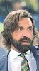  ??  ?? Il campione e la band Sopra, Andrea Pirlo. A fianco, i Soul System, di cui il fuoriclass­e è un fan