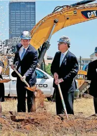  ?? [PHOTO BY BRYAN TERRY, THE OKLAHOMAN] ?? Mayor David Holt and MAPS 3 citizens oversight chair Tom McDaniel were among those at the groundbrea­king ceremony Friday for the new convention center.