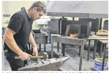  ??  ?? Les plateaux techniques de la maréchaler­ie du lycée agricole de Saint-Hilaire-du-Harcouët devraient prochainem­ent être investis par des étudiants chinois.