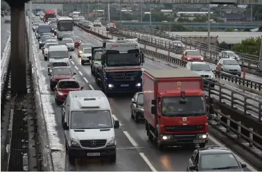  ??  ?? Rush hour on the M8 through Glasgow helped put Glasgow at the bottom of the table