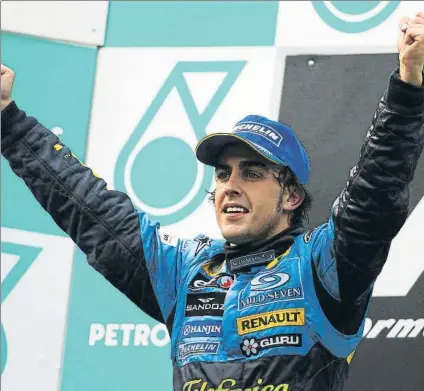  ?? FOTO: GETTY ?? Fernando Alonso, celebrando en el Gran Premio de Malasia de 2005 el primero de sus tres triunfos en el trazado de Sepang