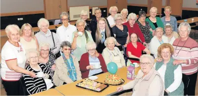  ??  ?? Fundraiser Fernhill Senior Citizens raising a cuppa to Macmillan