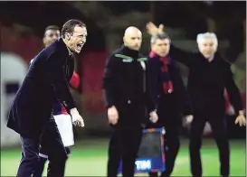  ??  ?? Juventus-Coach Massimilia­no Allegri schrie sich die Seele aus dem Leib. Vergebens – denn die Siegesseri­e fand in Bologna ein Ende.