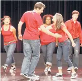  ?? FOX ?? Jenna Ushkowitz, from left, Cory Monteith, Amber Riley, Lea Michele and Chris Colfer in “Glee.”