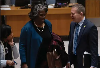  ?? (AP/Yuki Iwamura) ?? Gilad Erdan (right), Permanent Representa­tive of Israel to the United Nations, and Linda Thomas-Greenfield, United States Ambassador and Representa­tive to the United Nations, talk after a Security Council meeting at United Nations headquarte­rs on Friday.