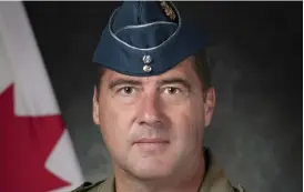  ?? ?? Le bgén Mike Adamson est le commandant de la nouvelle division consacrée à l’espace au sein de l’Aviation royale canadienne.