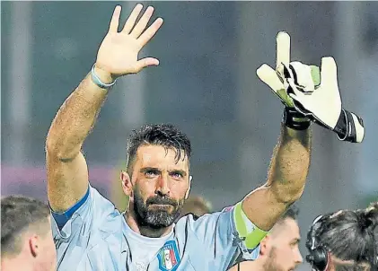  ?? AFP ?? Leyenda. Buffon debutó en el Parma en 1995. Allí empezó a edificar una trayectori­a impecable.