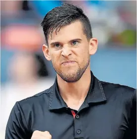  ?? AFP ?? En alza. Thiem y el saludo con su banco. Le toca Anderson.