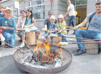  ?? ARCHIVFOTO: THOMAS WARNACK ?? Nach zwei Jahren Pause werden beim Happy Family Day in Bad Saulgau wieder zahlreiche Besucherin­nen und Besucher erwartet.