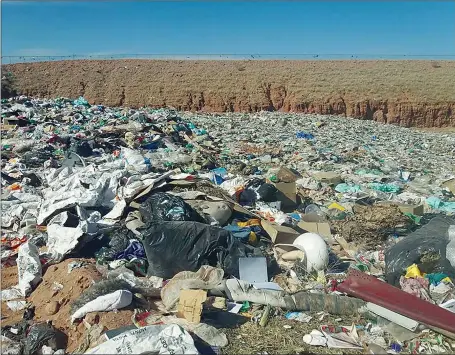  ??  ?? Ya existe una gran cantidad de basura