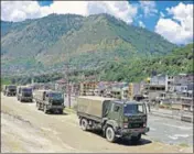  ?? PTI ?? ■
Army trucks move towards Ladakh from Kullu in the wake of IndiaChina border dispute in eastern Ladakh