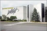  ?? Ned Gerard / Hearst Connecticu­t Media ?? The Lord + Taylor store at Westfield Trumbull mall is expected to close between Feb. 15 and March 1, 2021, its parent company has told the state Department of Labor.