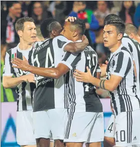  ?? FOTO: EFE ?? La Juventus llega hoy al partido decisivo con 4 puntos más que el Nápoles