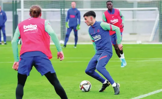  ?? FC BARCELONA ?? Pedri pudo entrenar por sorpresa con el grupo y no está descartado para el partido de Copa contra el Sevilla