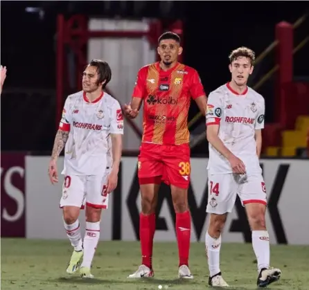  ?? CORTESÍA ?? El hondureño Getsel Montes mide 1,93 metros. Fue uno de los más destacados en la defensa del Herediano frente al Toluca de México, por la Copa de Campeones de Concacaf.