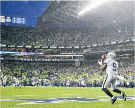 ?? POSTMEDIA ?? De'mornay Pierson-el of the Las Vegas Raiders catches a kickoff during an NFL game in Seattle.