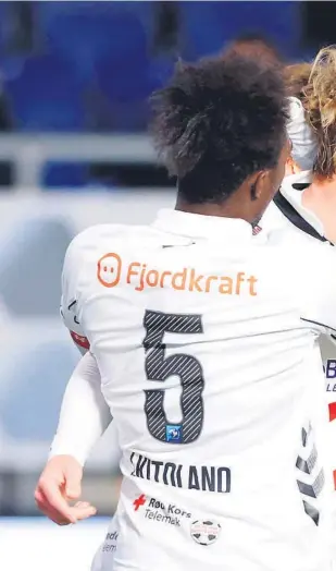  ??  ?? ODDJUBEL: Kevin Egell-Johnsen scoret ett og la opp til ett da Odd slo Aalesund 3-0