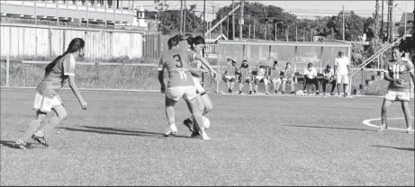  ?? ?? Part of the action between Lethem (right) and Fruta Conquerors in the GFF/GNWFA Super-16 Festival at the National Training Centre, Providence