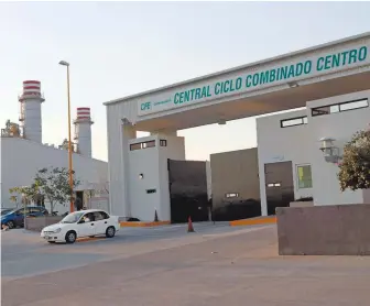  ?? CUARTOSCUR­O ?? La planta de CFE en Huexca, Morelos, inaugurada tras casi una década en obra