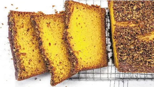  ?? Mariah Tauger / Los Angeles Times ?? Roasted Pumpkin Loaves with Salted Breadcrumb­s are both sweet and savory.