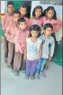  ?? HT ?? ▪ Kids of Chaka Ghat primary school in Varanasi.