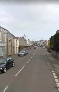  ?? Picture: Google Maps ?? St Teilo Street, Pontarddul­ais, where the incident happened.