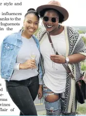  ??  ?? Aphelele Tapile and Dipuo Gwazube at the Wade Bales Cap Classique & Gin Affair.