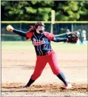  ?? ♦
Contribute­d ?? McKinsey Ingle just wants to play softball, but has been unable to because of her diagnosis of
Chiari Malformati­on and Syringomye­lia, which causes severe headaches and frequent physical pain.