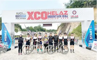  ?? ?? MANTAP: Barisan pelumba Sarawak menyertai Kejohanan Helaz XCO Mountain Bike Series 2024 bagi siri pertama di Terengganu, baru-baru ini.