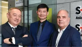  ?? ALBERT CHUA/THE EDGE SINGAPORE ?? From left: CEO of Sistema Asia, Sergey Savchenko, with Sistema Asia Capital’s CEO Edward Tay and executive director Leonid Musatov