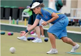  ?? STUFF ?? Invercargi­ll bowler Sarah Scott won three successive matches during women’s singles qualifying at the national championsh­ips in Auckland yesterday.