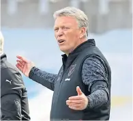  ??  ?? Unhappy West Ham coach Davie Moyes
STAR MAN: ALLAN SAINT-MAXIMIN was a shining light for Newcastle up top and a real thorn in the side for West Ham.