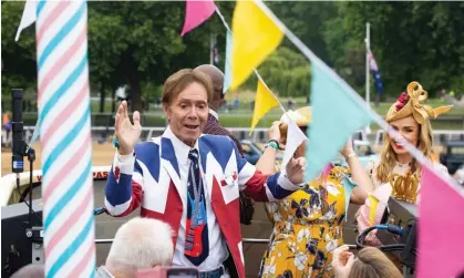  ?? Photograph: David Parry/PA ?? Sir Cliff Richard on the 1950s bus during the platinum jubilee pageant in front of Buckingham Palace, London, on day four of the celebratio­ns for the Queen.