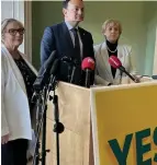  ?? ?? PUSH Taoiseach leading Yes campaign
