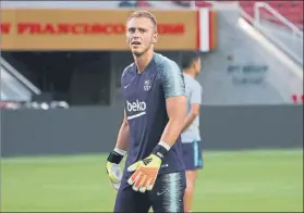  ?? FOTO: PEP MORATA ?? Jasper Cillessen Dejó abierto su futuro cuando atendió a la prensa