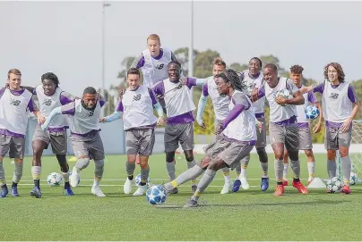  ??  ?? Romário Baró ensaiou os penáltis no treino de ontem dos Sub-19 portistas