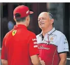  ?? FOTO: IMAGO ?? Frederic Vasseur (r.) soll nun Ferrari zurück zum Erfolg führen.