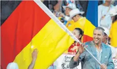  ?? FOTO: KAY NIETFELD/DPA ?? Noch immer schwärmt Dirk Nowitzki vom Stadionein­lauf als Fahnenträg­er 2008. Sein Tipp an die Nachfolger: Genießen!