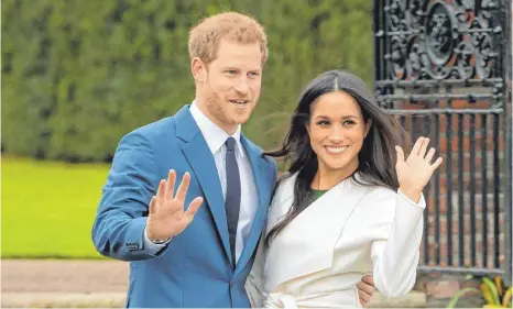  ?? FOTO: DOMINIC LIPINSKI/DPA ?? Good-bye, Promi-Trubel: Prinz Harry und die frühere US-Schauspiel­erin Herzogin Meghan kehren dem Königshaus den Rücken.