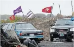  ?? JOHN RENNISON THE HAMILTON SPECTATOR FILE PHOTO ?? Vehicles form part of a barricade at 1492 Land Back Lane on McKenzie Road.