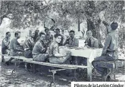  ?? MNAC ?? Pilotos de la Legión Cóndor en La Sénia, en 1938.