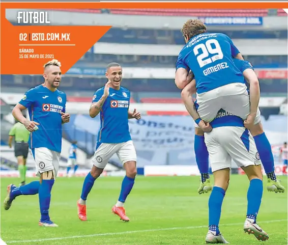  ??  ?? La Máquina se ha acostumbra­do a celebrar en el estadio Azteca, su casa.
CRUZ AZUL