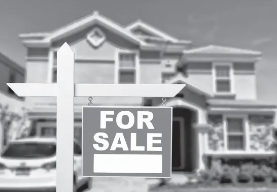  ?? 123RF STOCK IMAGE ?? The 2024 Canada Housing Market Report, which interviewe­d 800 Canadians who bought homes in 2023, found that 68 per cent used money from relatives to cover at least part of their down payment.