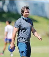  ?? | RYAN WILLKISKY BackpagePi­x ?? STORMERS defence coach Norman Laker says the team want to increase their ball-in-play every week.