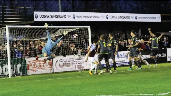  ?? PETER TALBOT ?? South Shields’ Jon Shaw (centre) watches as his header flies past the Matlock keeper, making it 4-0