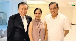  ??  ?? BREAST CANCER WARRIORS (From Left) Dr. Norman San Agustin, Dr. Frances Moreno, and George Apacible, undersecre­tary, Presidenti­al Communicat­ions Operations Office (PCOO)