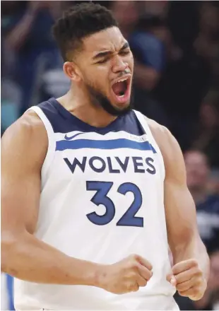  ??  ?? DOMINICANO­S. Karl Anthony-Towns, una de las nuevas fuerzas de la NBA, será uno de los debutantes en el Juegod de Estrellas, mientras que Al Horford asistirá por quinta ocasión.