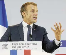  ??  ?? Impantanat­o Emmanuel Macron, 40 anni, ex ministro socialista, presidente dal maggio del 2017 Ansa