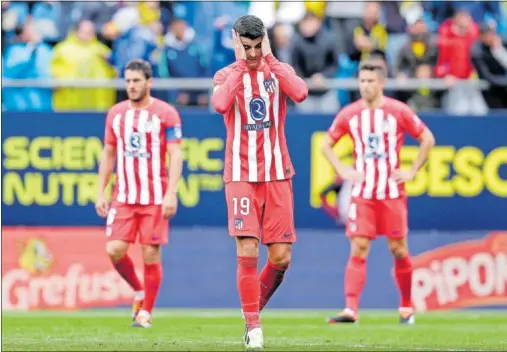  ?? ?? Álvaro Morata se lamenta tras el primer gol de Juanmi para el Cádiz.